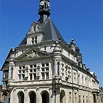 Arina & Julien Centre *