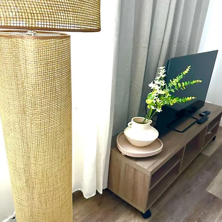 Arina & Julien Centre *