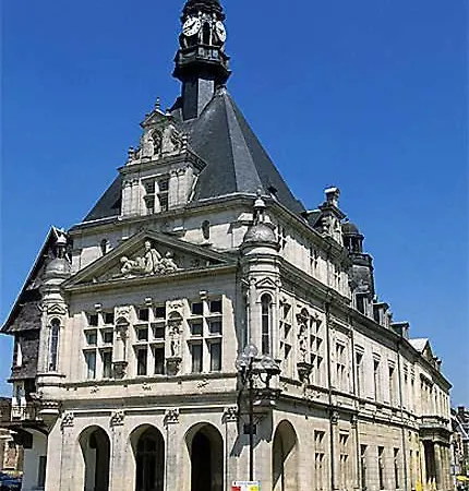 Arina & Julien Centre *